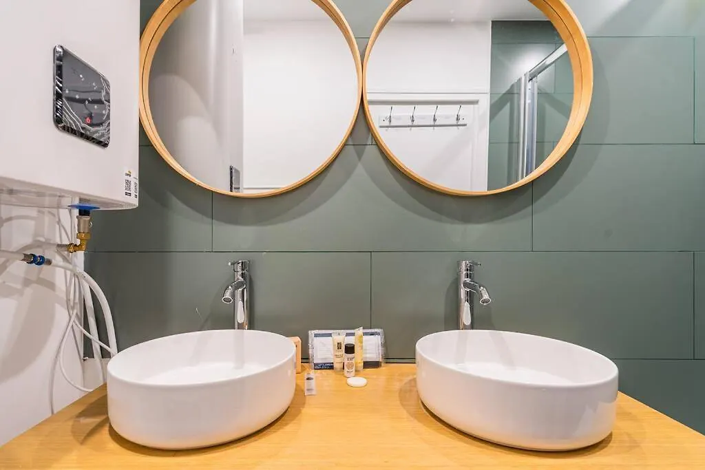 Lovely Parisian Flat Rue St Honore Louvre - 2Br With Balcony Lejlighed 0*, Paris Frankrig