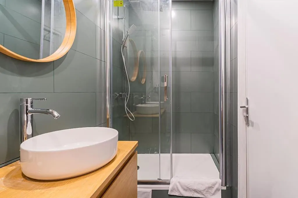 Lovely Parisian Flat Rue St Honore Louvre - 2Br With Balcony Lejlighed  Paris