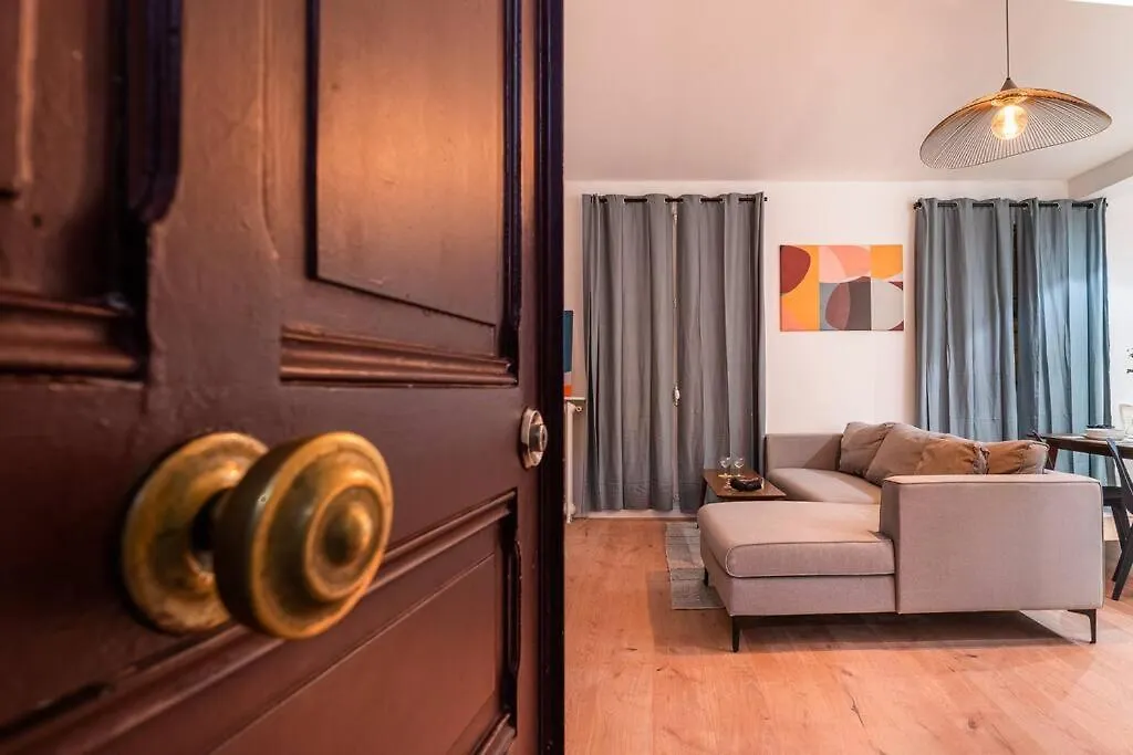 Lovely Parisian Flat Rue St Honore Louvre - 2Br With Balcony contacts