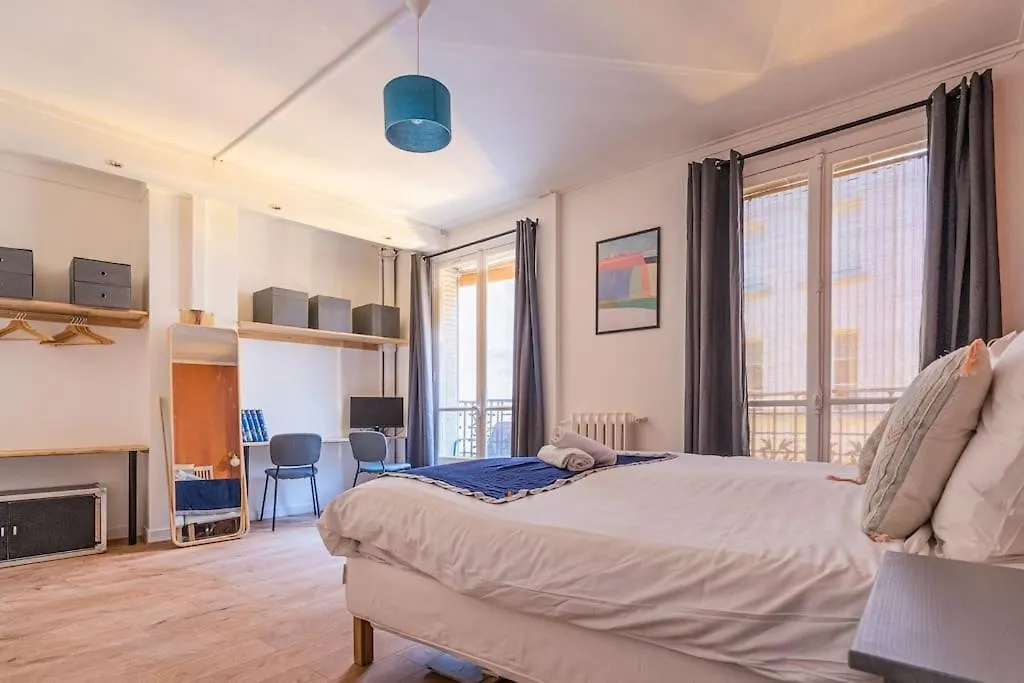 Lovely Parisian Flat Rue St Honore Louvre - 2Br With Balcony Apartment France